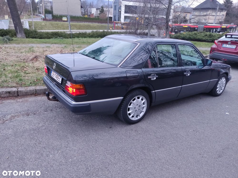Mercedes-Benz W124 (1984-1993) - 29