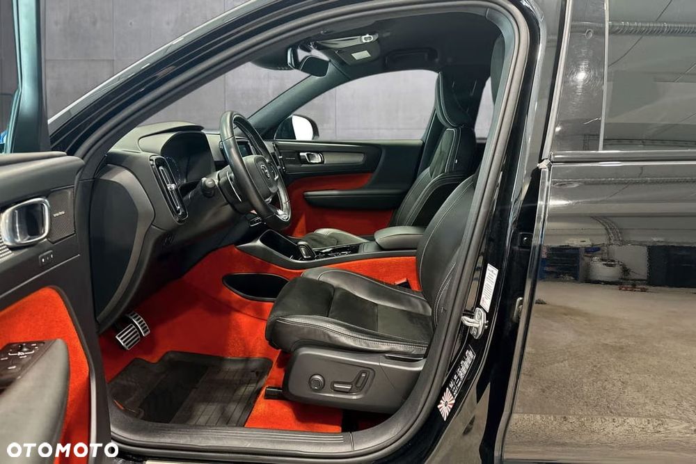 Volvo XC 40 D4 AWD R-Design - 10