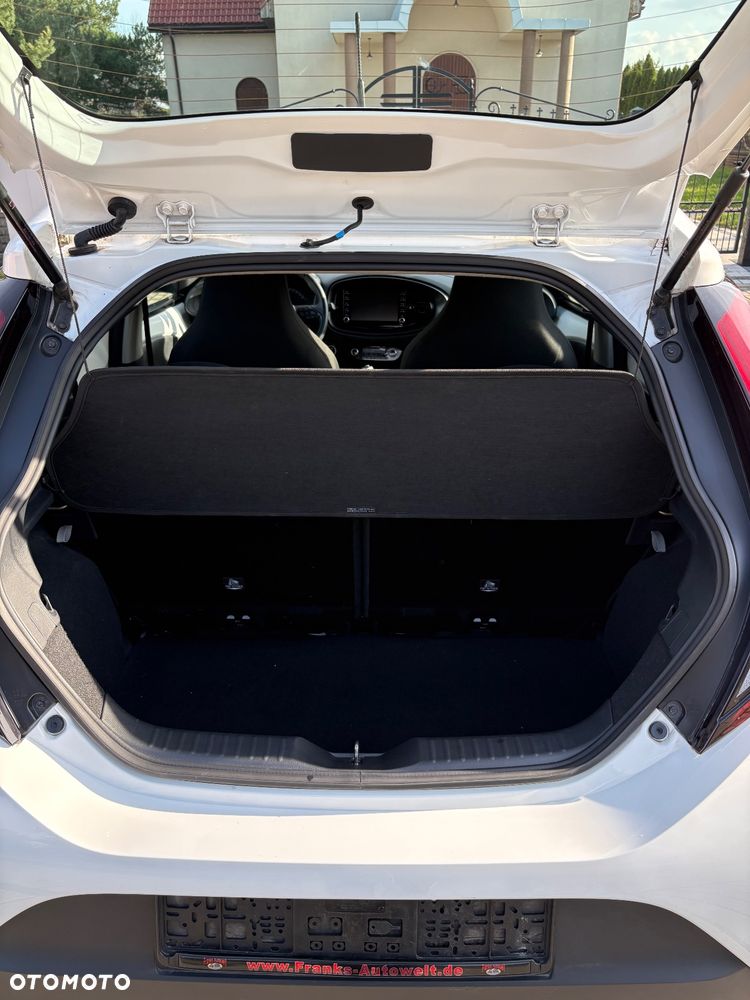 Toyota Aygo X Air Limited - 32