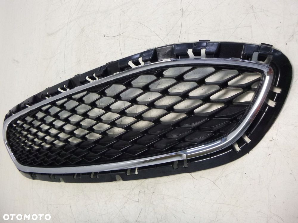FORD FIESTA MK8 17- GRILL ATRAPA CHŁODNICY ZDERZAKA - 5