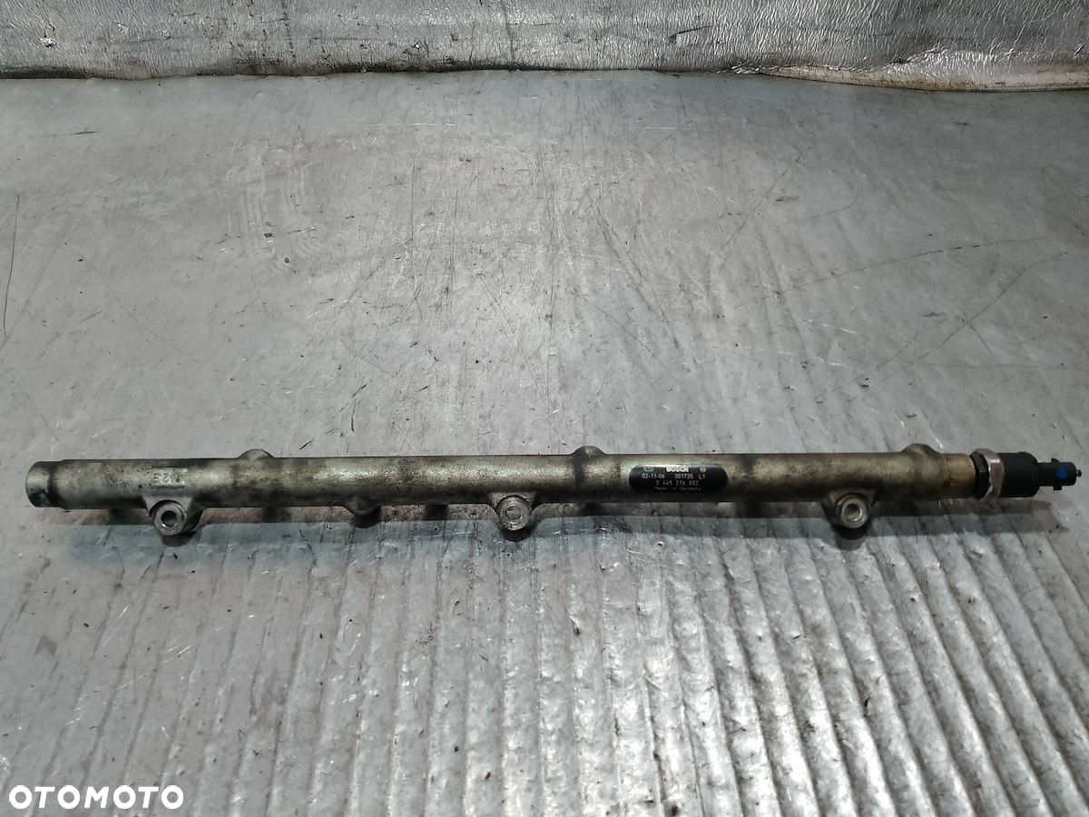 LISTWA WTRYSKOWA LAND ROVER RANGE ROVER 0445216002 3.0 - 7