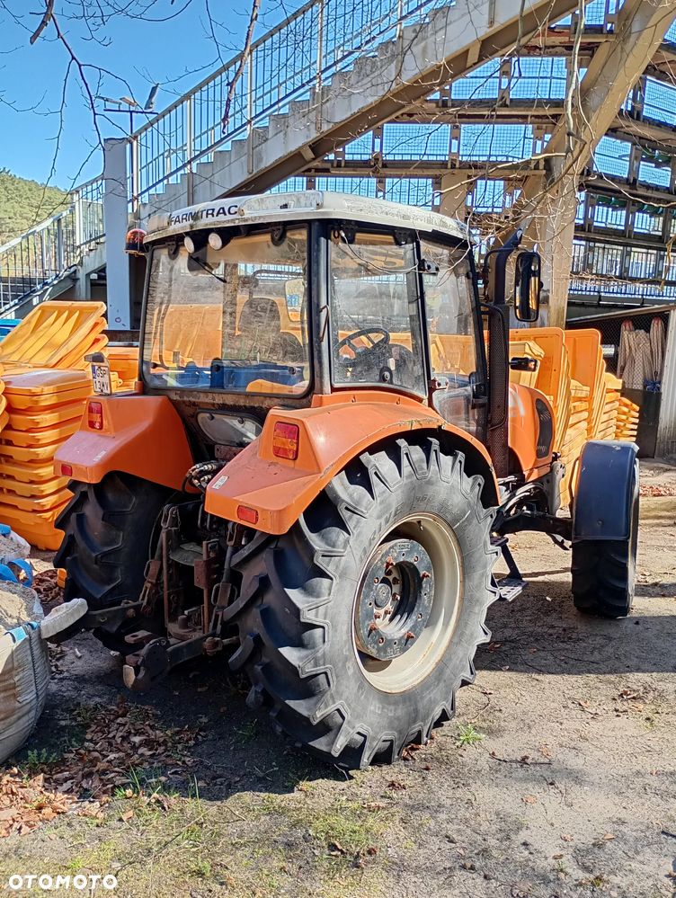 Farmtrac 685DT - 6