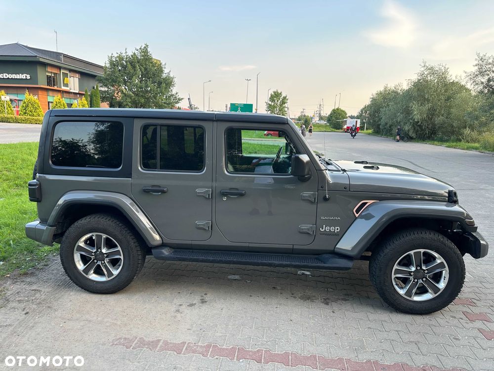 Jeep Wrangler - 1