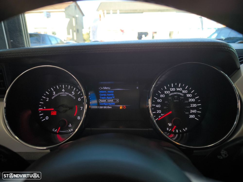 Ford Mustang 2.3i EcoBoost - 21