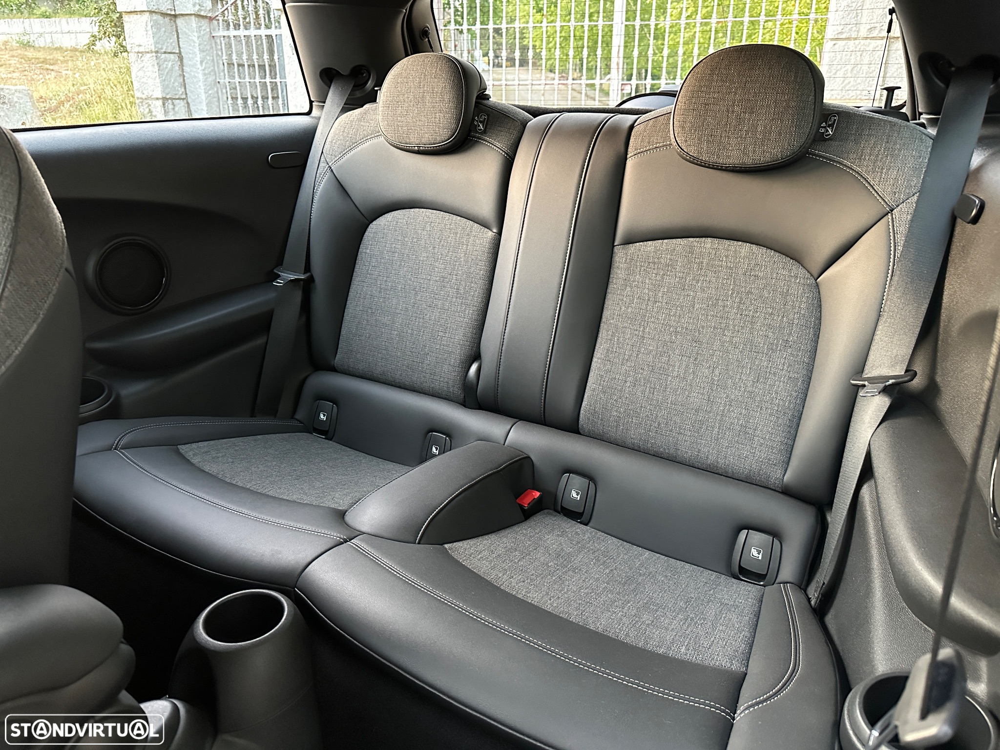MINI 3 Portas Cooper SE S - 9