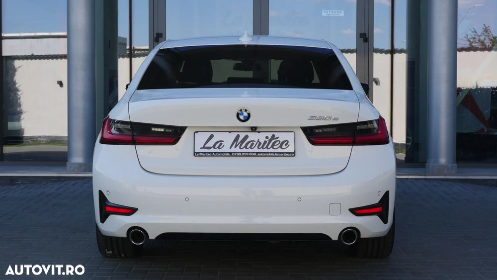 BMW Seria 3 330e Aut. Sport Line - 13