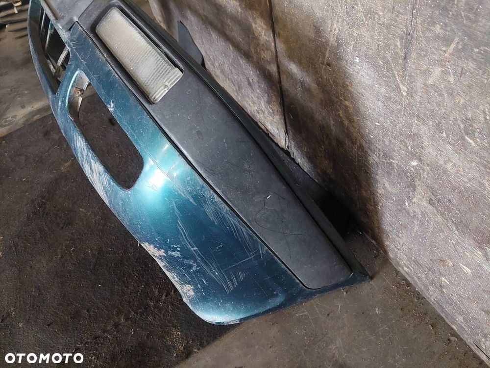 ZDERZAK PRZÓD + LAMPA LEWY + PRAWY PRZÓD CHŁODNICA AUDI 80 B4 LZ6P - 6