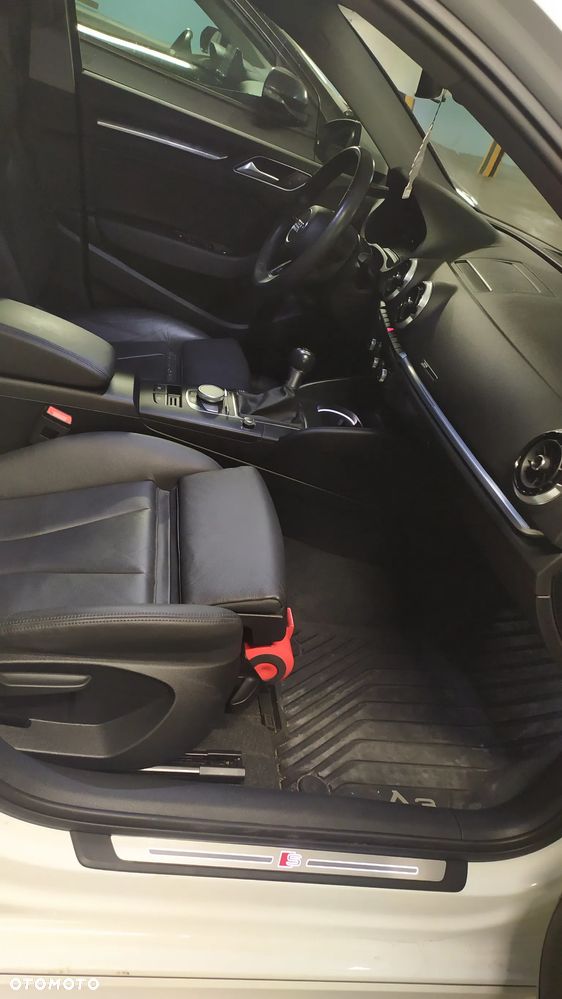 Audi A3 Limousine 35 TFSI S Line - 6