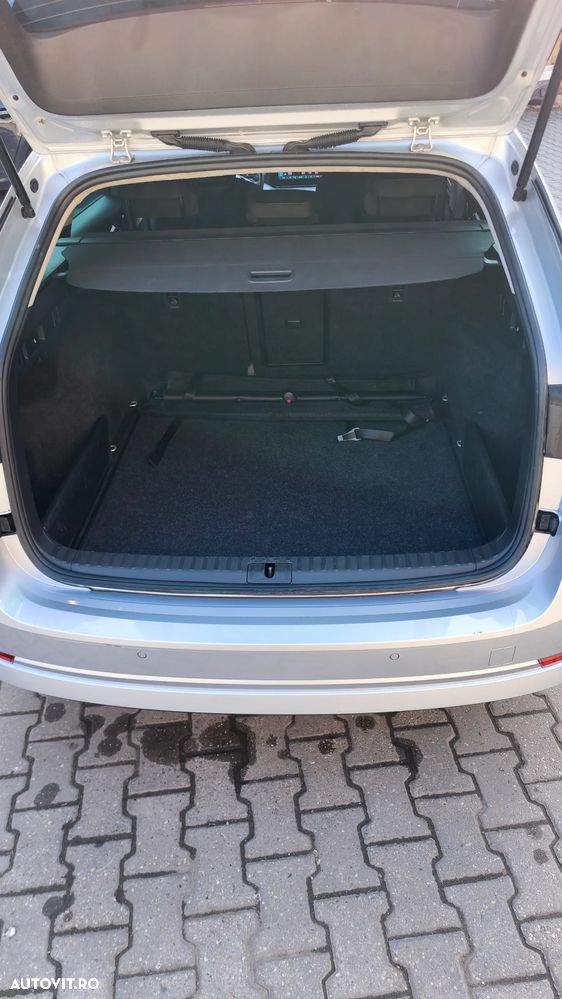 Skoda Octavia 2.0 TDI DSG Tour - 6