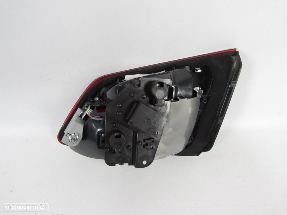 Farolim da mala em led Esquerdo Seminovo/ Original BMW 2 Active Tourer (F45) 632... - 3