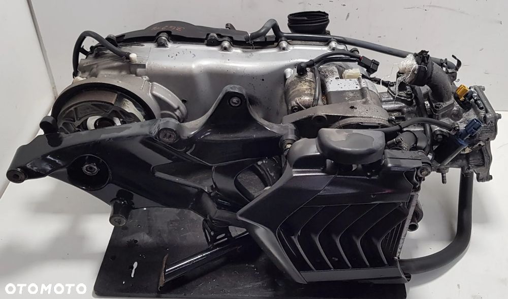 Yamaha Xenter 125 silnik - 7