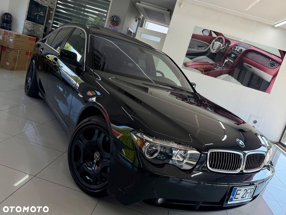 BMW Seria 7 745i - 15