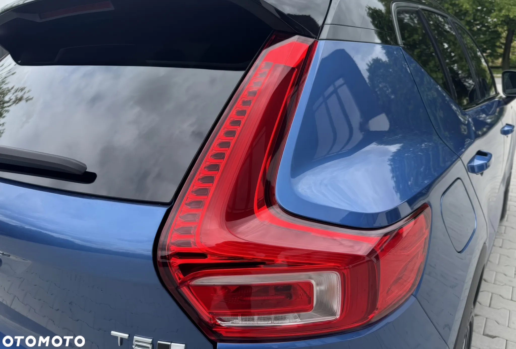 Volvo XC 40 T5 AWD R-Design - 9