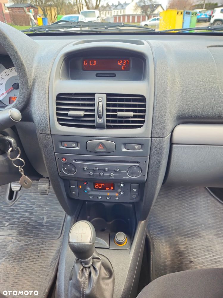 Renault Thalia 1.2 16V All Inclusive - 10