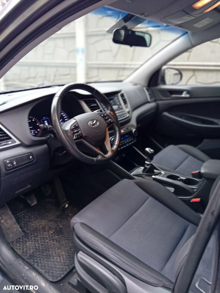 Hyundai Tucson 2.0 CRDI 4WD 6MT Style - 4