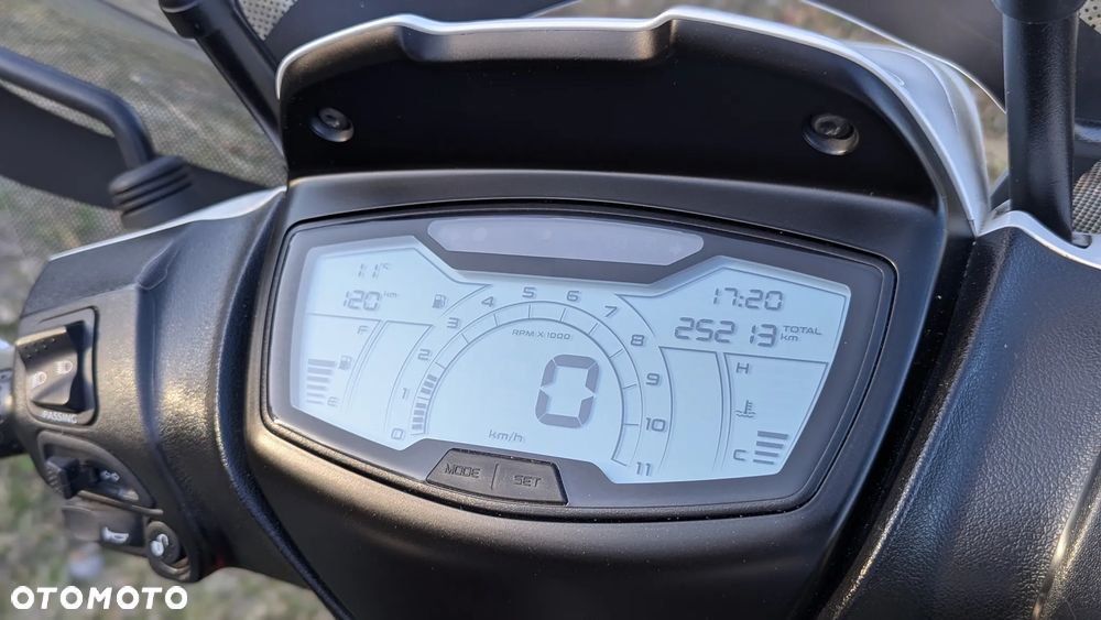 Piaggio Medley - 5