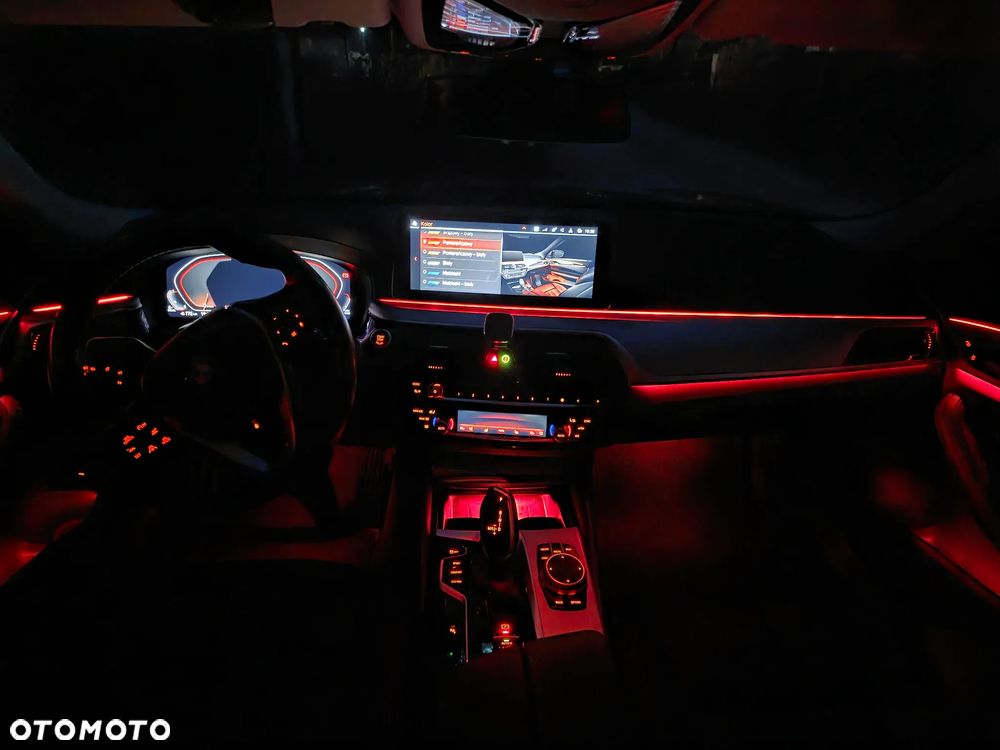 BMW Seria 5 520d - 27