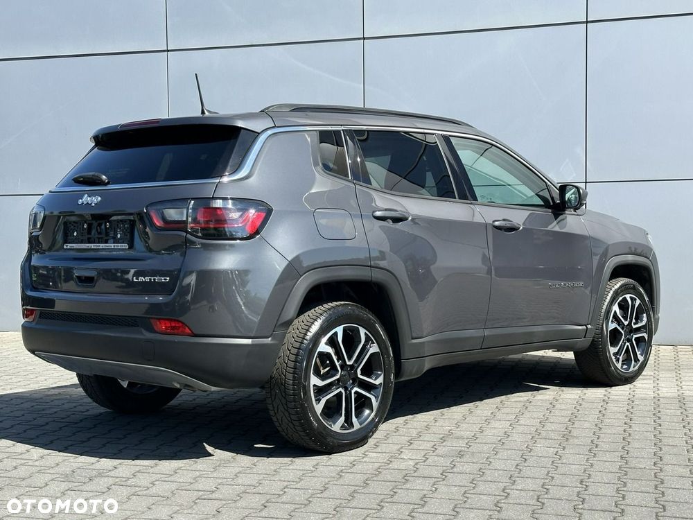 Jeep Compass - 10