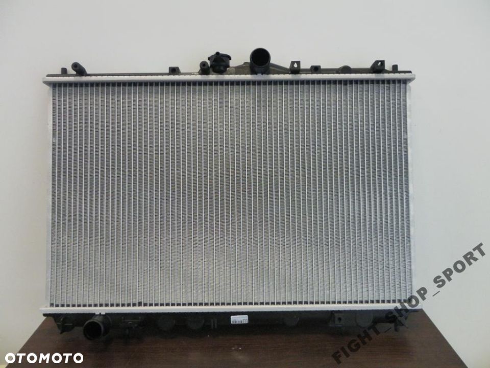 Chłodnica Wody MITSUBISHI SPACE STAR 2002-2005 1.3 1.6 1.8 Ben. Nowa