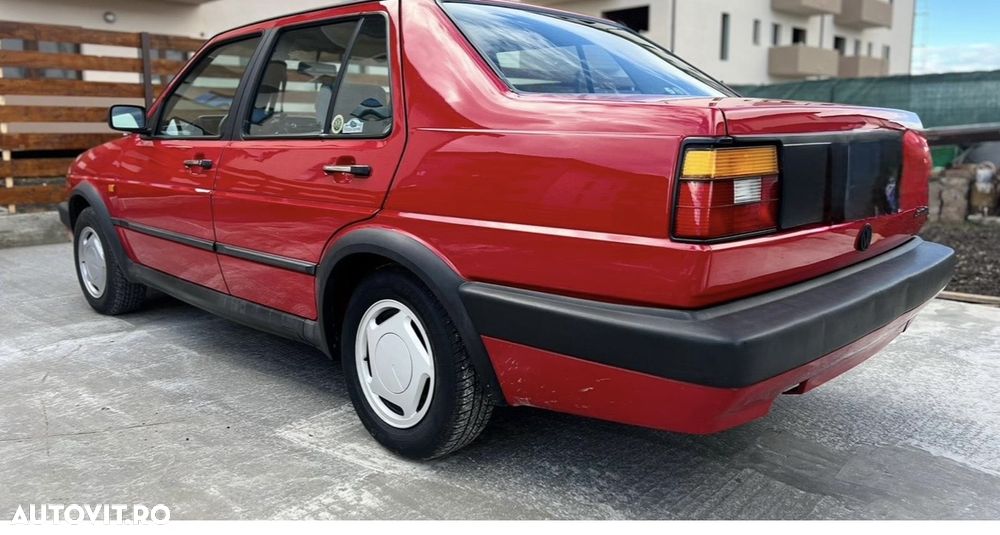 Volkswagen Jetta - 6