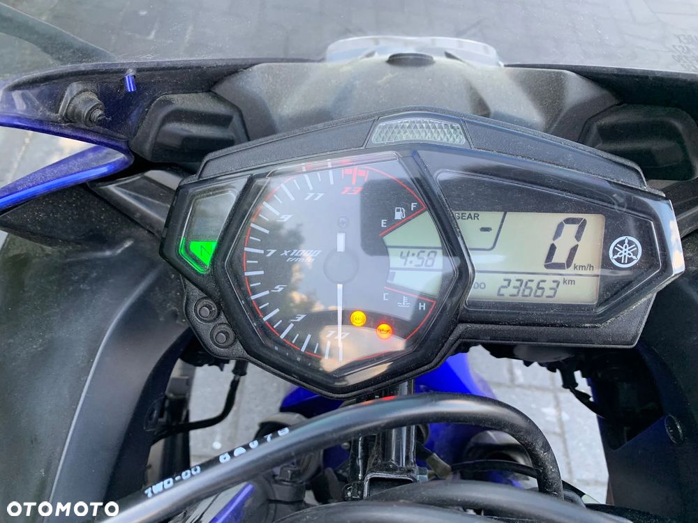 Yamaha R3 - 4