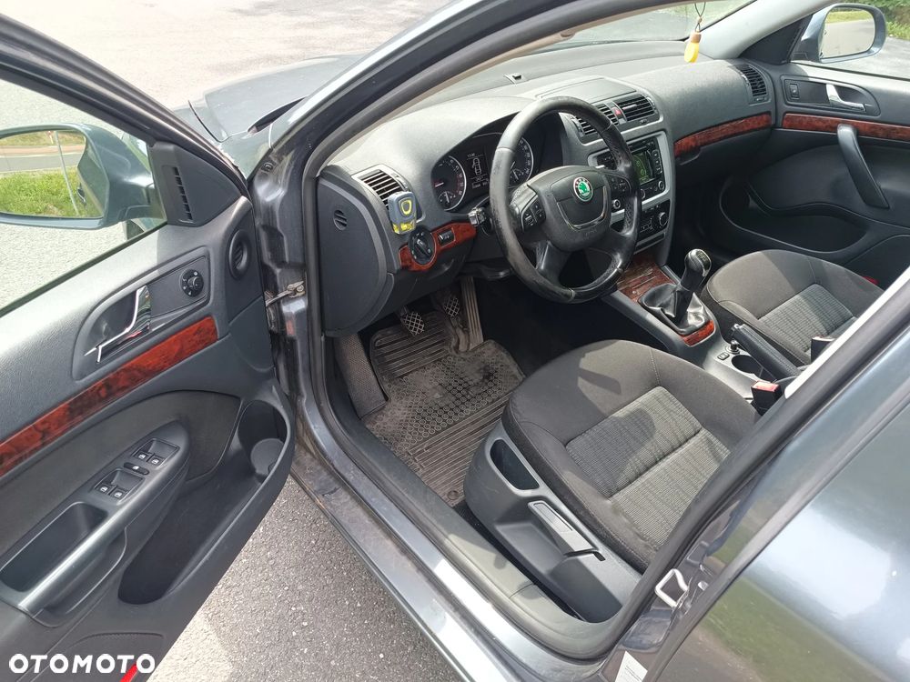 Skoda Octavia 2.0 TDI DPF Elegance - 12