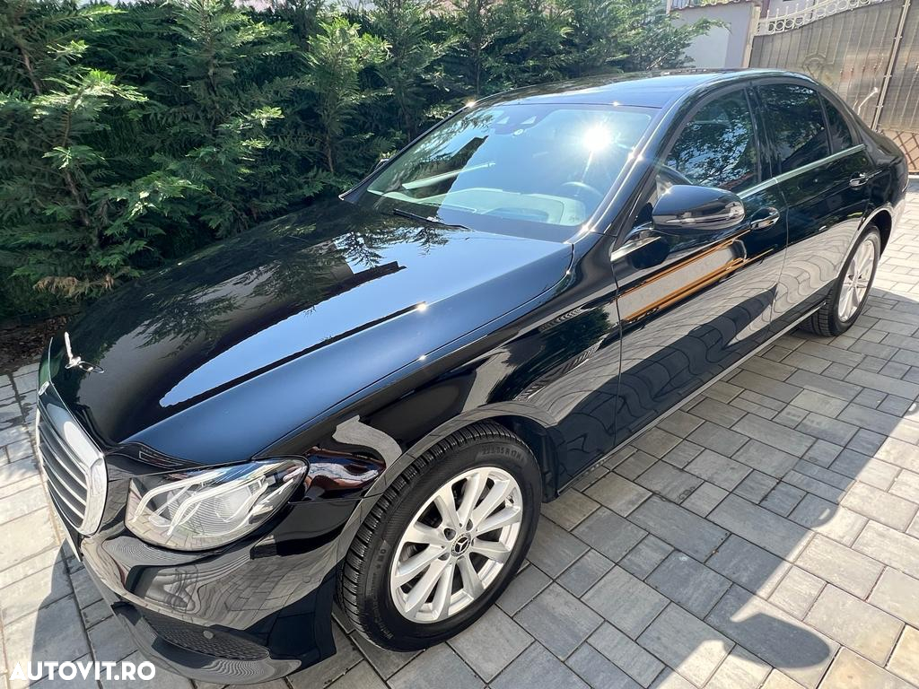 Mercedes-Benz E 220 d 9G-TRONIC - 11
