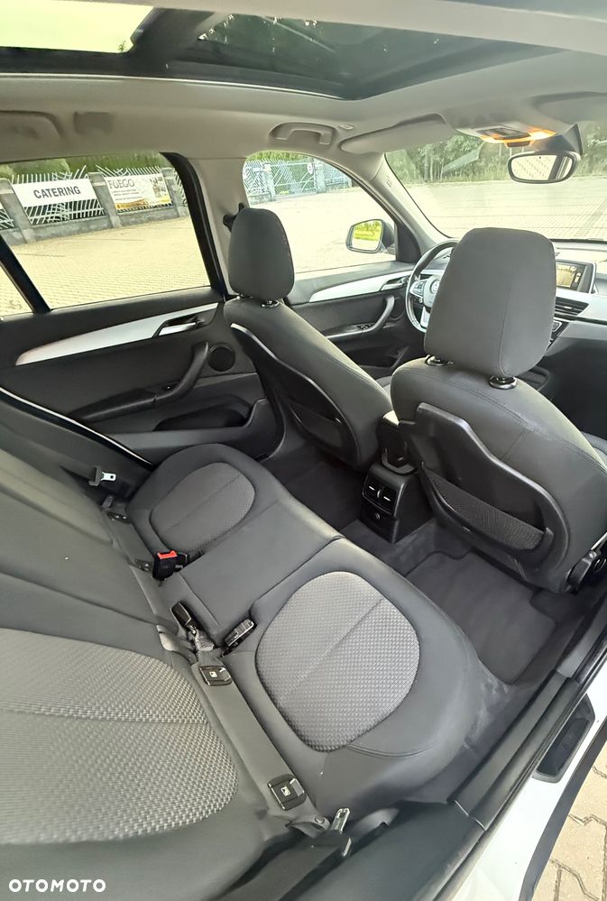 BMW X1 sDrive18i Sport Line - 20