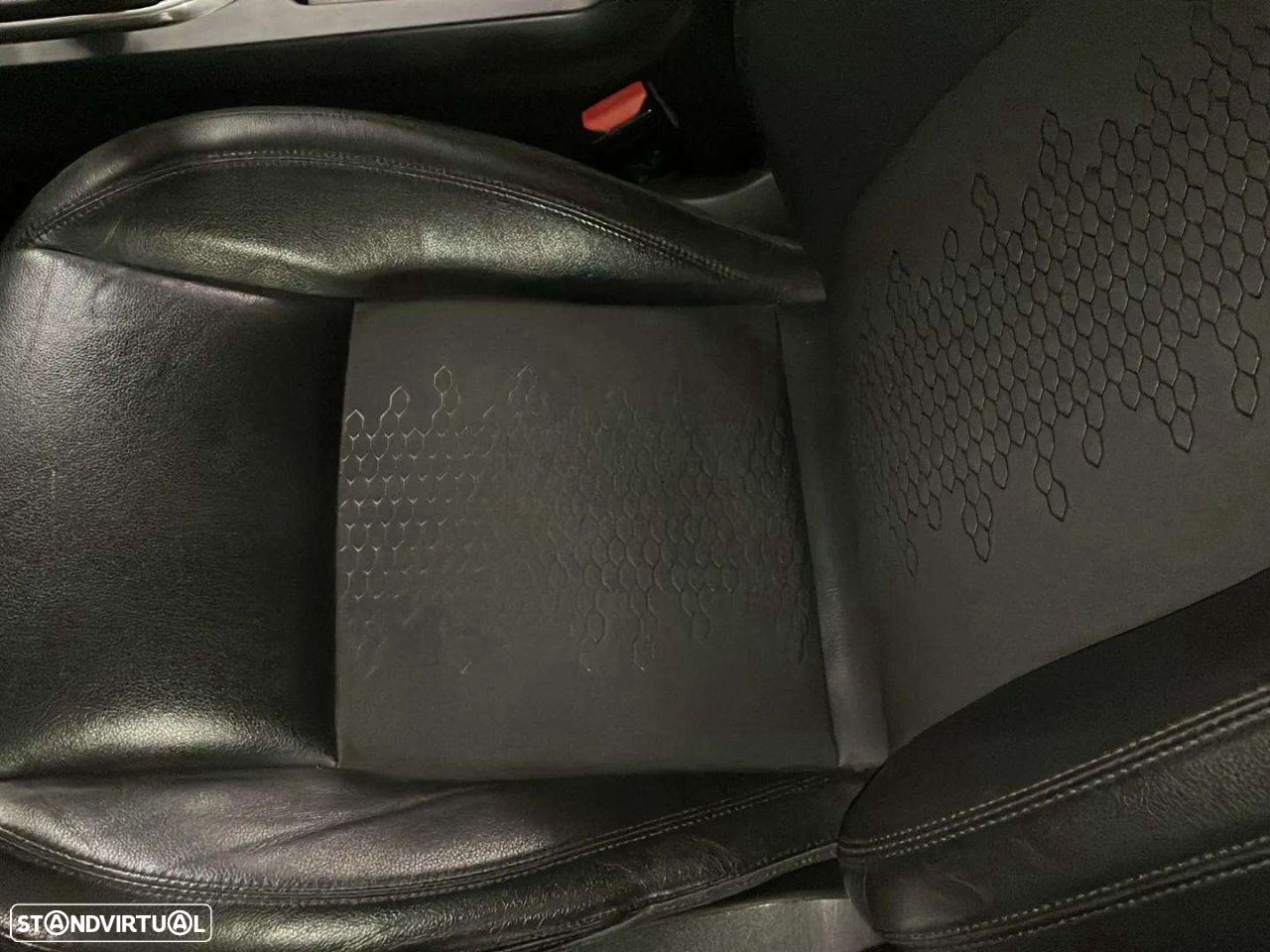 Land Rover Discovery Sport 2.0 TD4 SE - 9