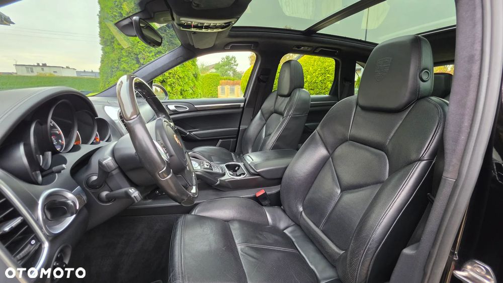 Porsche Cayenne Turbo - 6