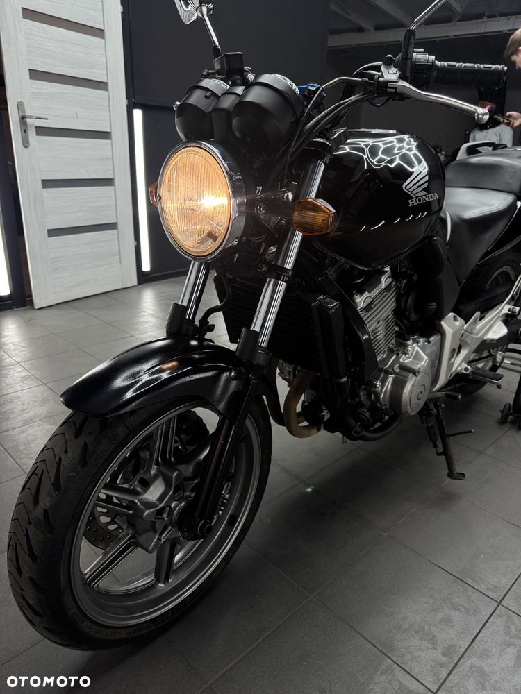 Honda CBF - 2