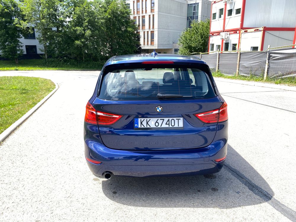 BMW Seria 2 218i - 9