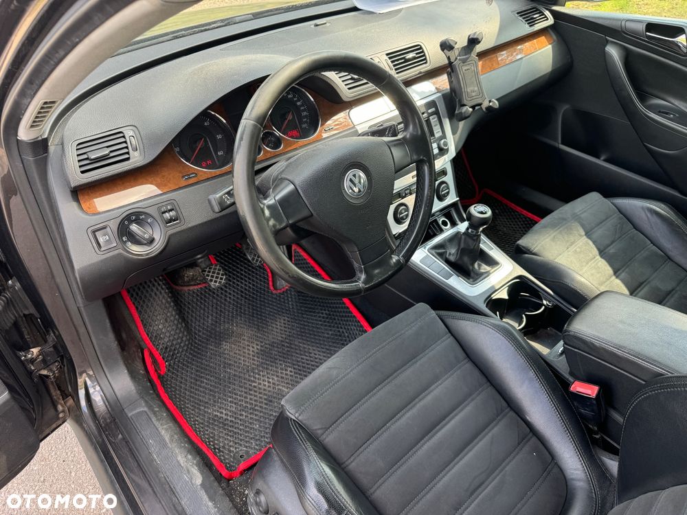 Volkswagen Passat 2.0 TDI Highline - 19