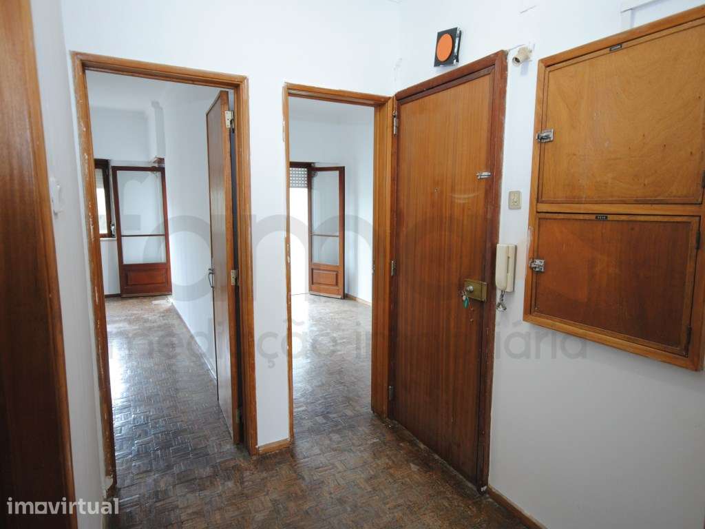 Apartamento T2 para Remodelação Total - Oeiras - Grande imagem: 5/22