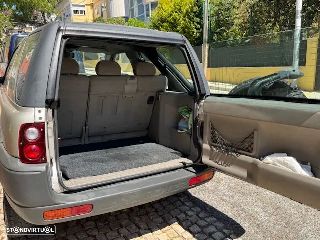Land Rover Freelander 2.0 di - 11