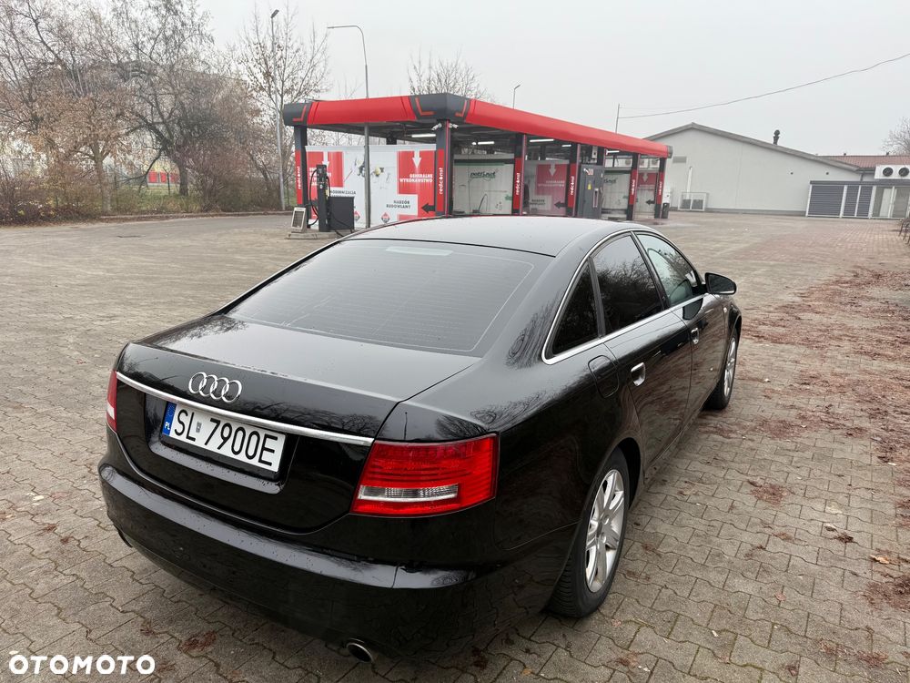 Audi A6 Limousine 2.4 - 4