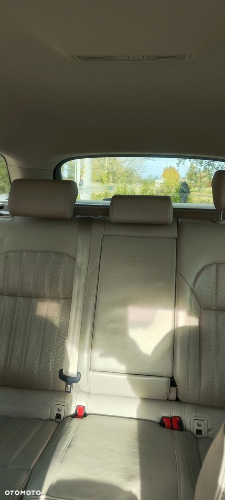 Skoda Superb 2.0 TDI L&K DSG - 30