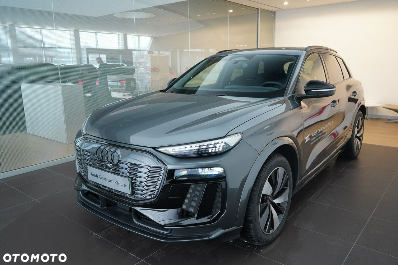 Audi Q6 e-tron - 6