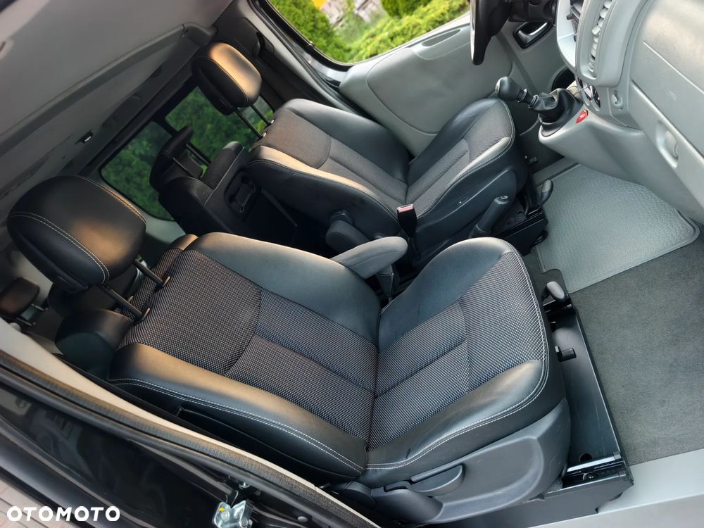 Renault Trafic - 16