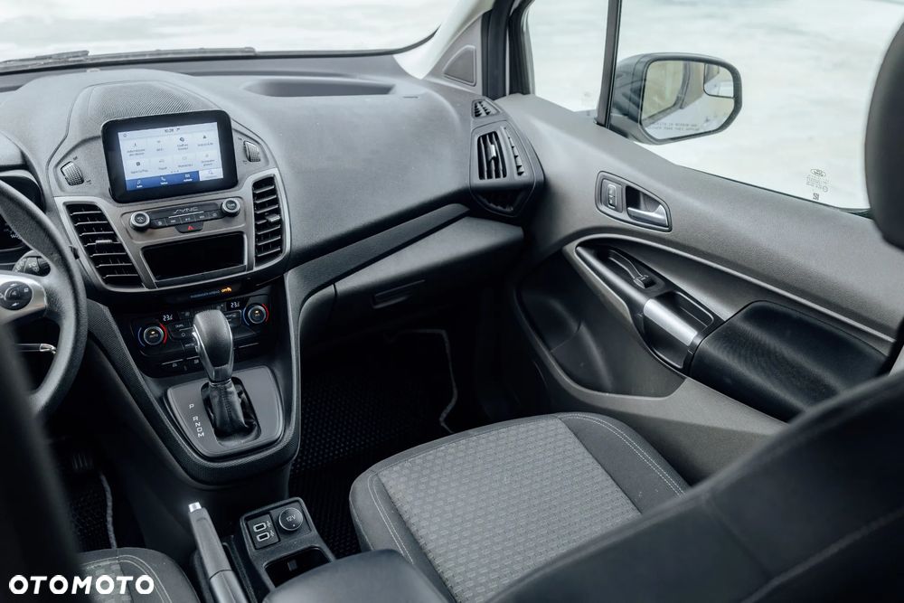 Ford Transit Connect - 13
