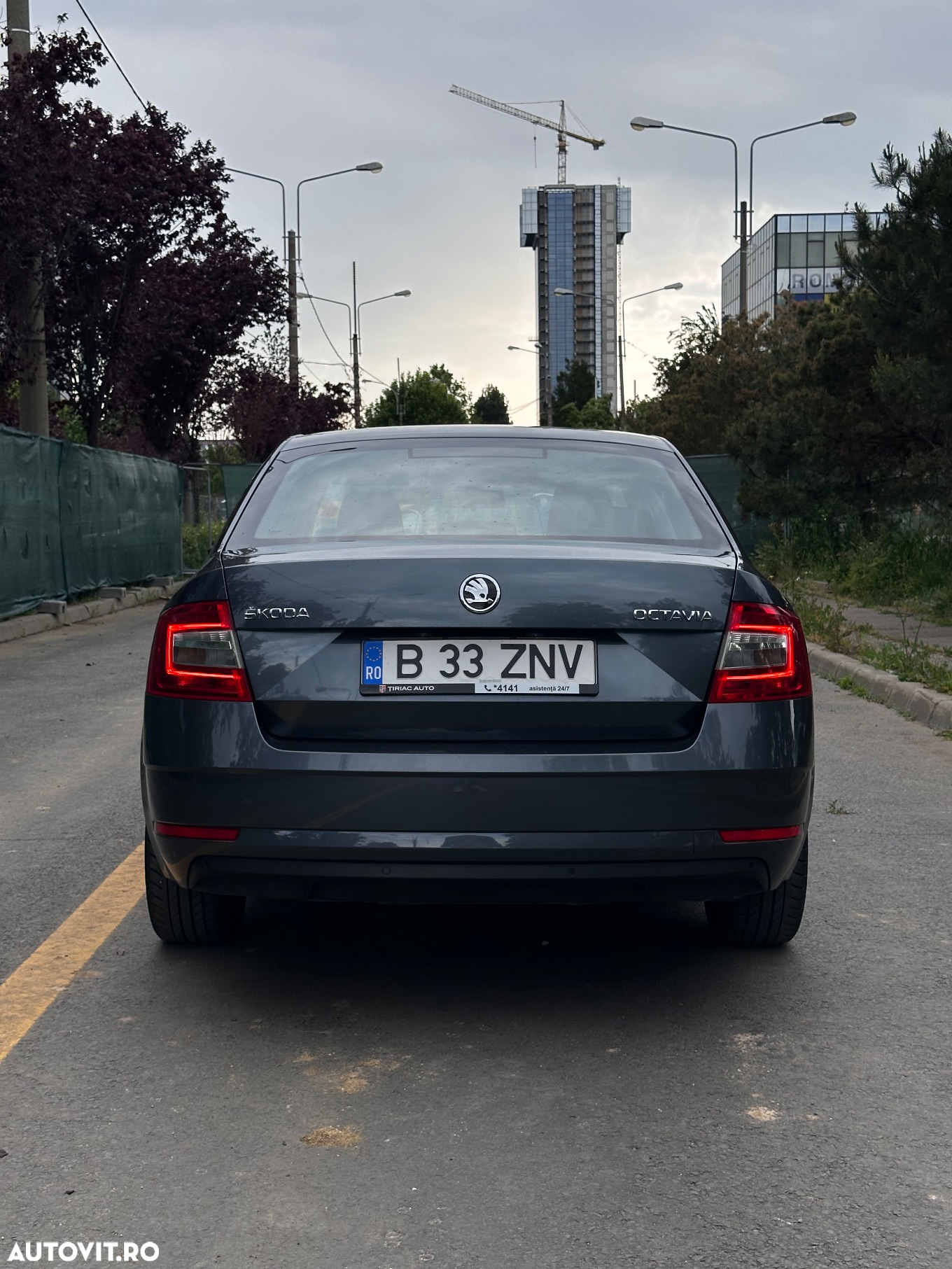 Skoda Octavia 1.6 TDI DSG Ambition - 4