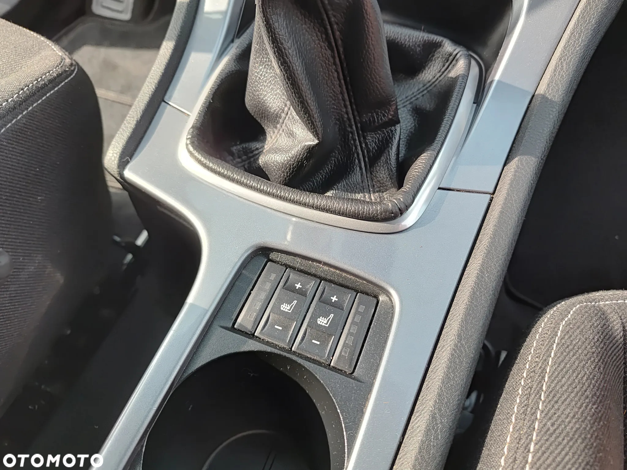 Ford Mondeo 1.6 Ambiente - 23