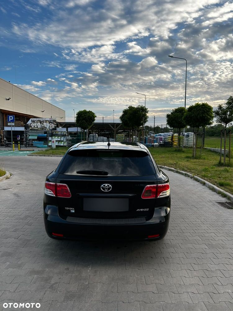 Toyota Avensis 2.0 Premium EU5 MS - 7