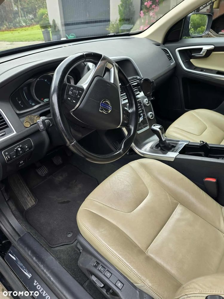Volvo XC 60 D4 Drive-E Summum - 3
