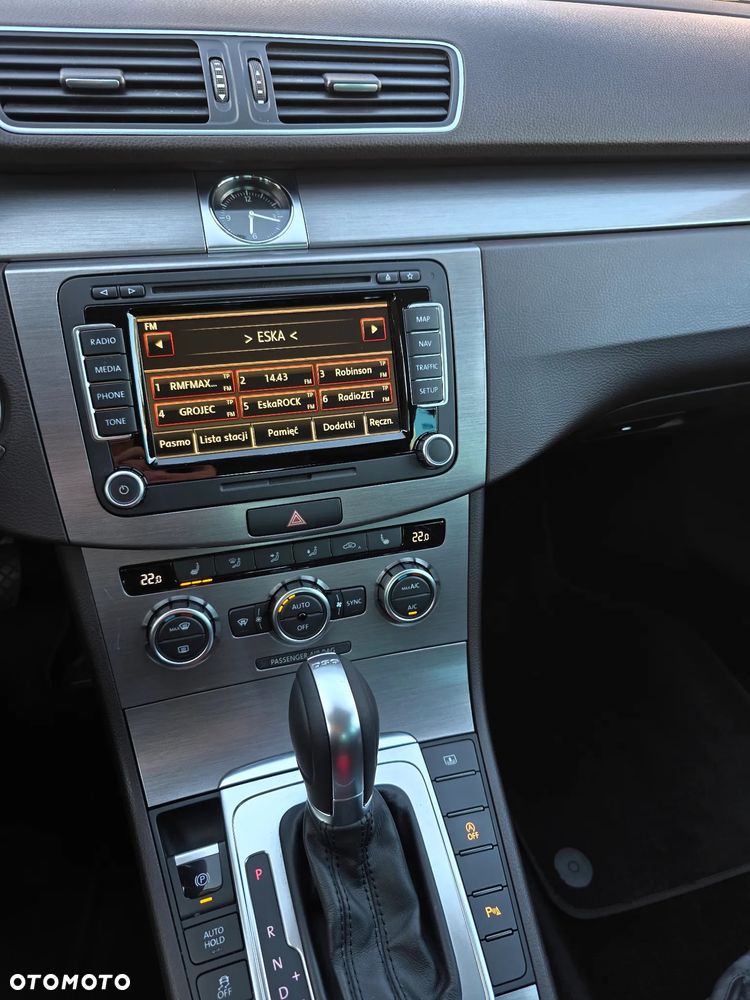 Volkswagen Passat 2.0 TDI Comfortline DSG - 25