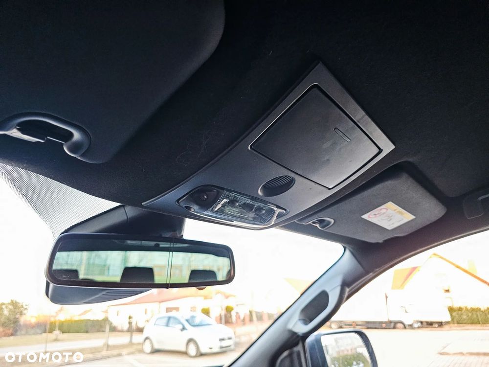 Ford Ranger ver-2-0-ecoblue-4x4-dc-wildtrak - 18