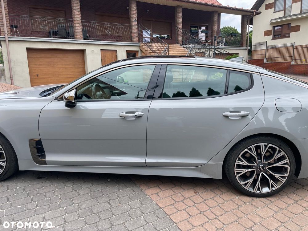 Kia Stinger 2.0 T-GDI GT Line - 8