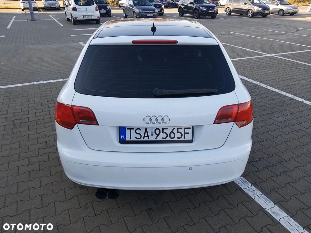 Audi A3 Sportback 2.0 TDI DPF Quattro Ambiente - 7