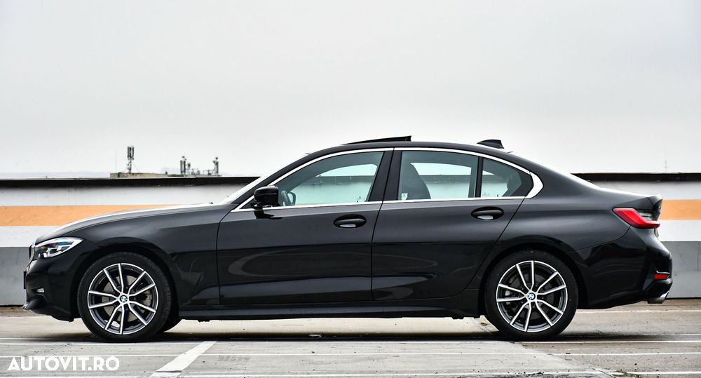 BMW Seria 3 330i xDrive AT - 11