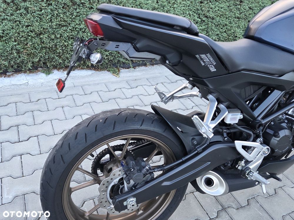 Honda CB - 23